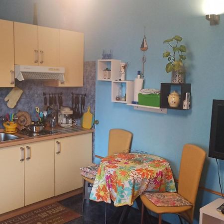 Apartmani Zute Račišće Chambre photo