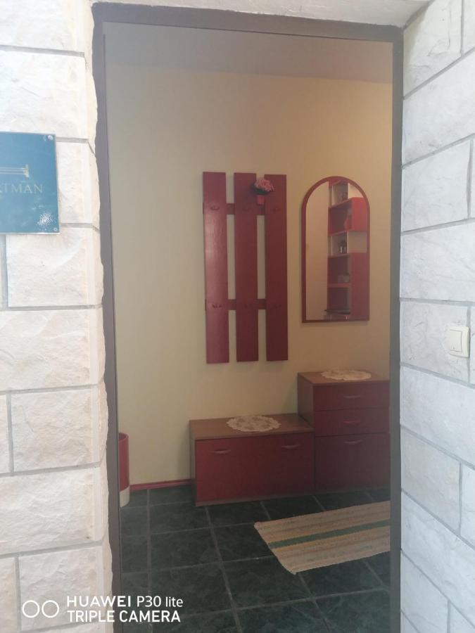 Apartmani Zute Račišće Extérieur photo